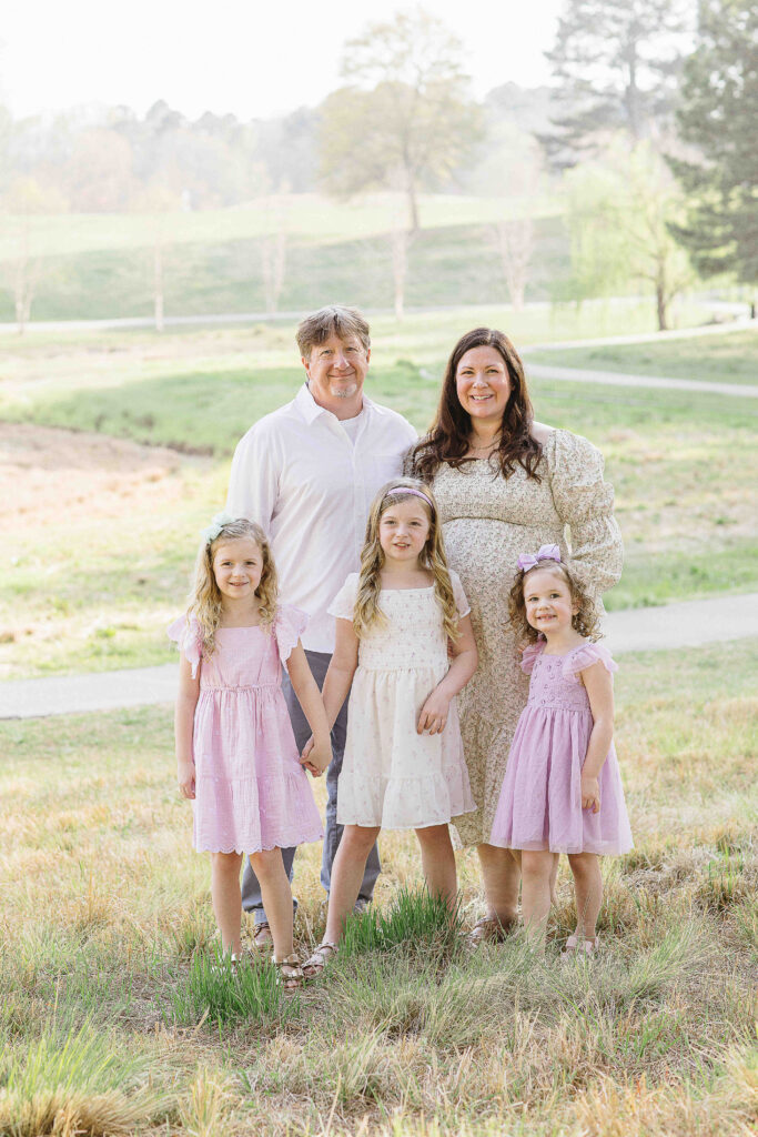 JCrane Photography, Spring family portraits, Photography outfit ideas