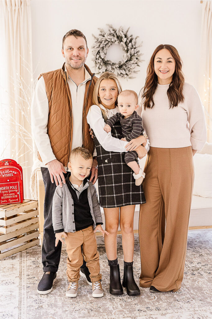 Holiday mini sessions, Holiday photographer near me, JCrane Photography, Raleigh holiday mini sessions, Raleigh Santa mini sessions