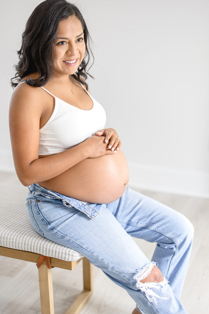 Maternity and newborn photography Raleigh NC, Maternity portraits in Raleigh, Newborn and maternity photographer Raleigh, JCrane Photography, Raleigh Portrait Photography, Lifestyle Family Photography