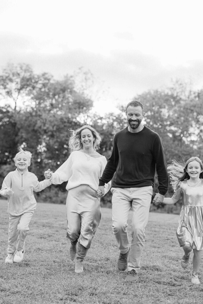 Best Outdoor Photo Locations in Raleigh, Affordable family photographer Raleigh NC, Historic Oak View Portraits, JCrane Photography, Raleigh Family Photography