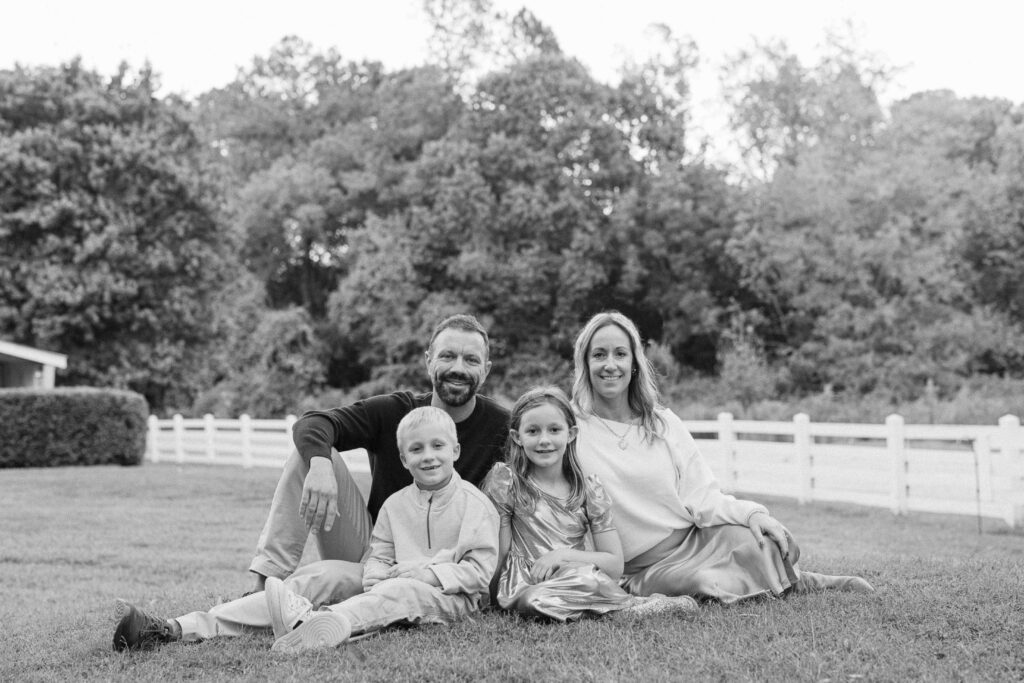 family photos Raleigh NC, Raleigh family photographer, Historic Oak View Portraits, JCrane Photography, Raleigh Family Photography