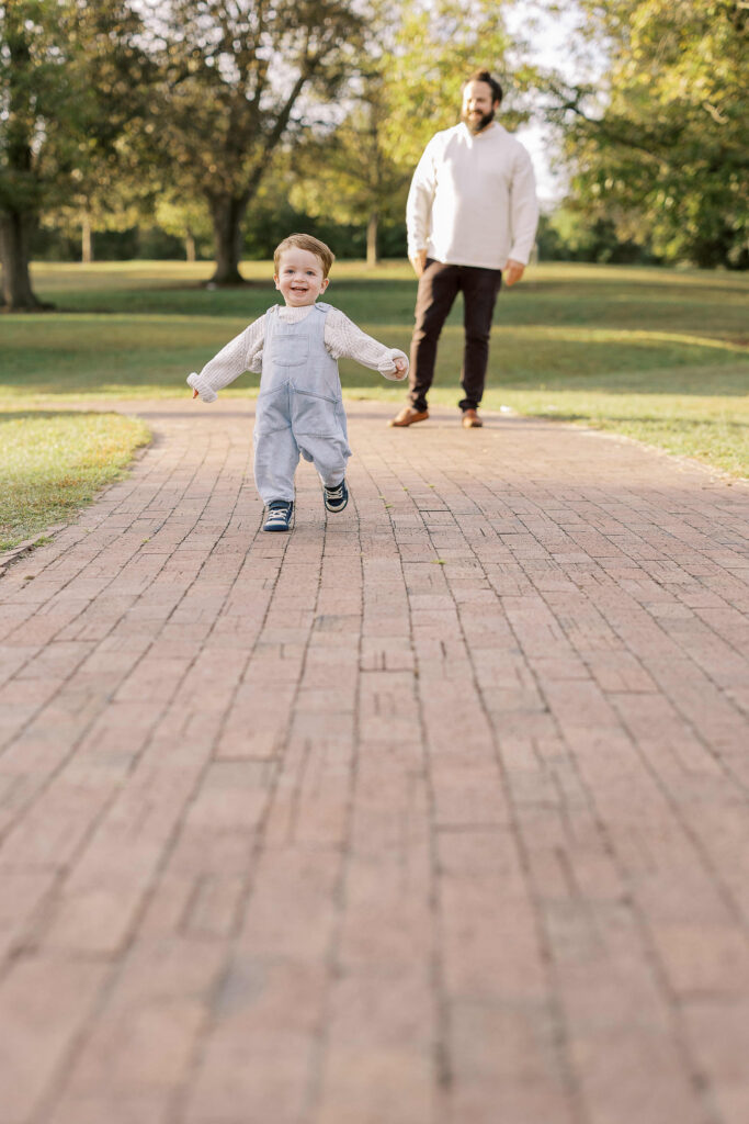 Book Raleigh family photographer, children’s photography Raleigh, Historic Oak View Portraits, JCrane Photography, Raleigh Family Photography