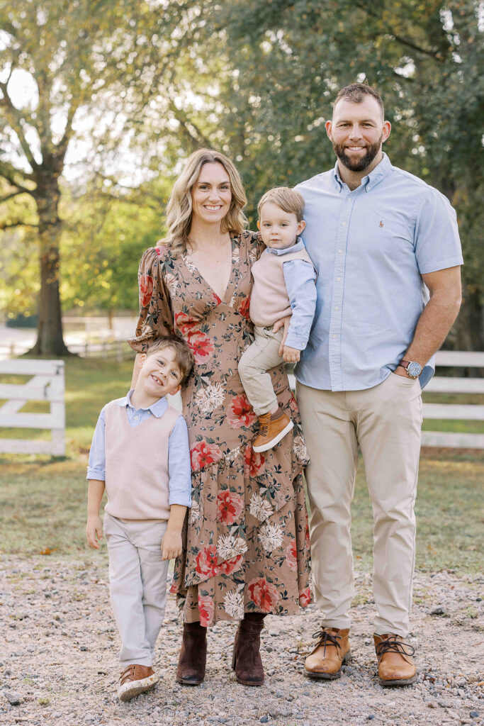 Raleigh NC family photographer, What to wear for family photos, Historic Oak View Portraits, JCrane Photography, Raleigh Family Photography