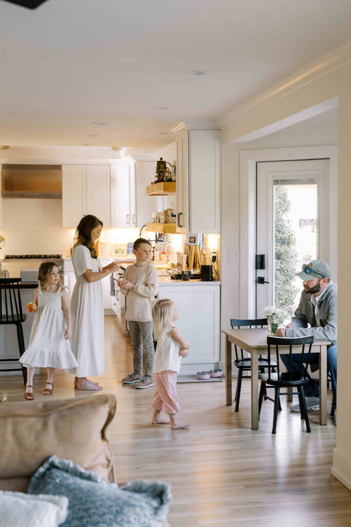 how to prepare kids for family photos, JCrane Photography, Raleigh family photographer, Lifestyle Photographer